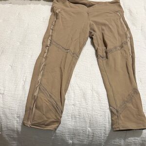 ALO Yoga Beige Leggings